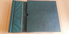 Leuchtturm Drehstabbinder in grün mit Schuber