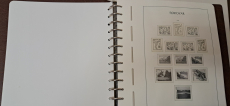 Leuchtturm Vordruck mit Taschen Färöer 1975 - 2014 im braunen Ringbinder