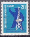 Berlin Mi.-Nr. 232 **